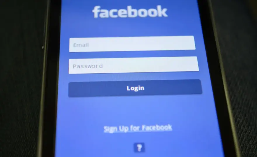 Jak założyć Facebooka - Instrukcja krok po kroku i bez błędów