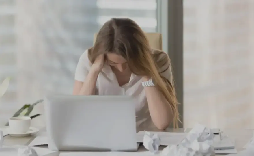 Yrsel vid stress och utmattning - så känner du igen den