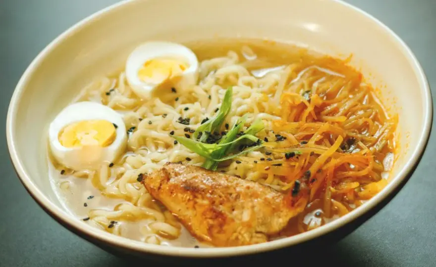 Ramen au poulet maison - Le secret d'un bol équilibré et rapide