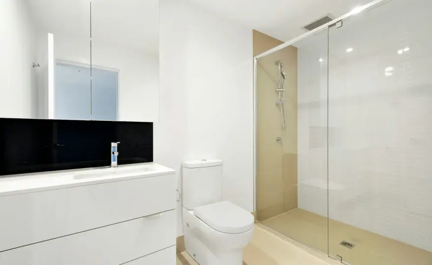 Mampara de ducha - Medidas clave para no mojar el baño