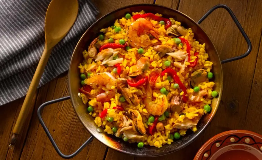 Paella marinera perfecta - ingredientes, fuego y reposo