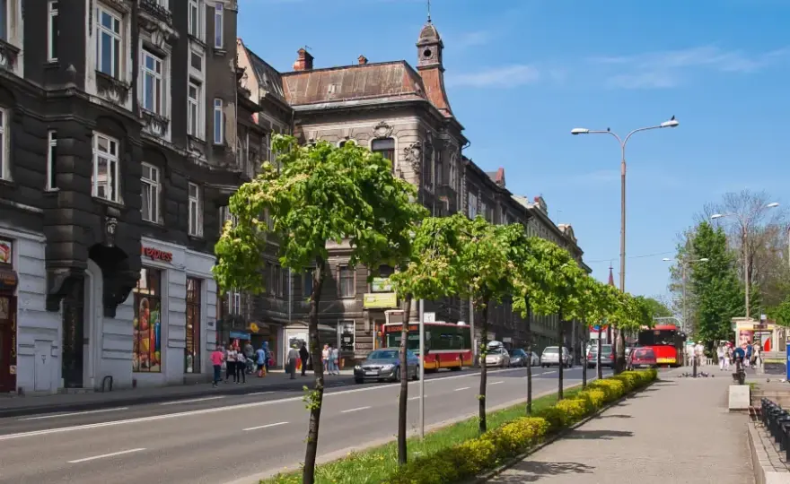 Bielsko-Biała: Odkryj "Mały Wiedeń" i Beskidy! Co musisz zobaczyć?