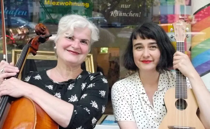 Das kunstseidene Mädchen als Hörbuch - lohnt sich die Lesung?