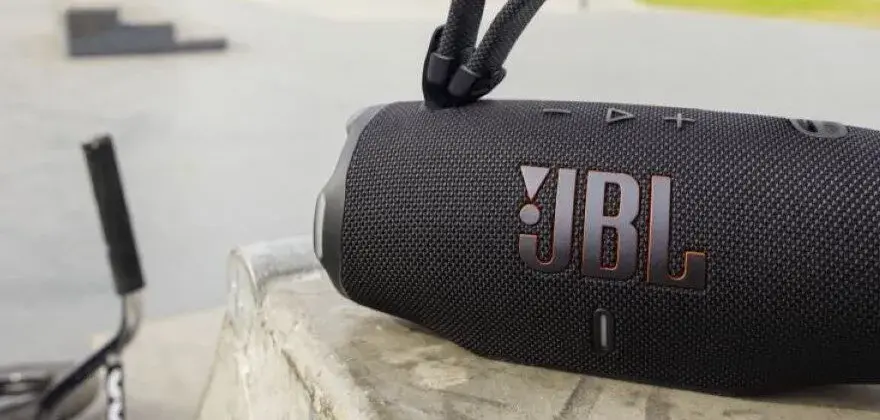 Porównanie głośników JBL: który model spełni Twoje oczekiwania?