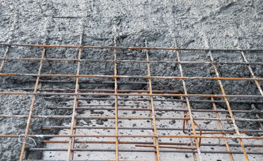 Jaki beton na chudziaka pod fundamenty - C8/10 czy C12/15?