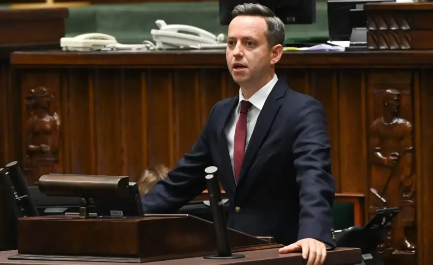 Co to jest konwent seniorów i jak wpływa na polski parlament?