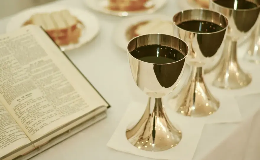 Kirchenämter verstehen - Mehr als nur Titel