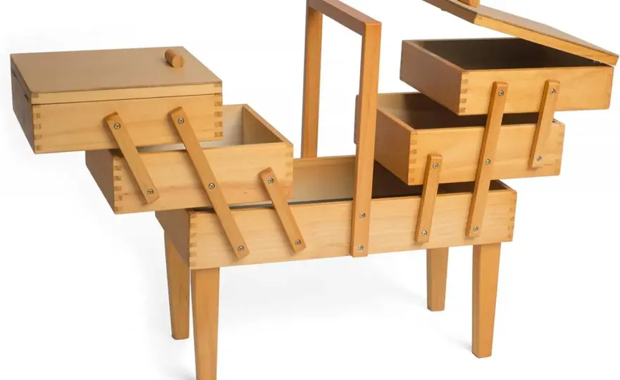Costurero de madera grande - cómo elegirlo y decorarlo bien