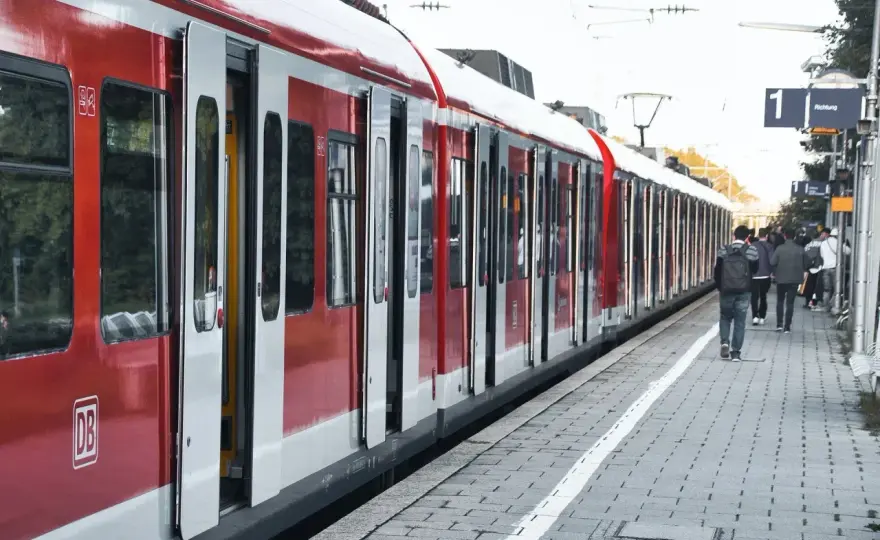 Zwrot biletu Polonus - Jak odzyskać pieniądze i uniknąć błędów?