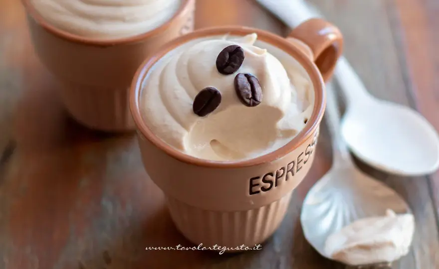 Crema al caffè fredda perfetta - ricetta e trucchi per farla bene