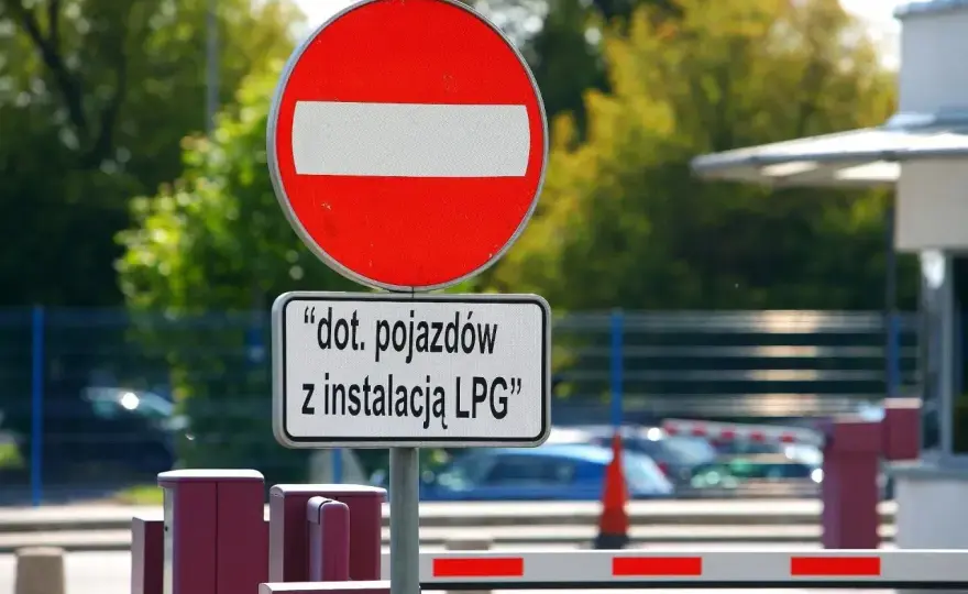 Znak B-2 - co oznacza i kiedy nie wolno wjechać?