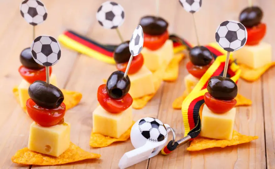 Buffet soirée foot réussi - Astuces et recettes faciles