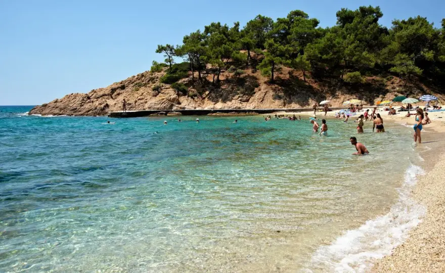 Thassos atrakcje - Jak połączyć plaże i zwiedzanie?