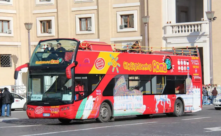 Bus touristique Rome - Vraiment utile ou dépense inutile ?