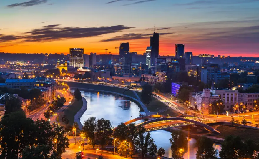 Jak po litewsku jest ile to kosztuje: Poradnik zakupowy na Litwie 2025