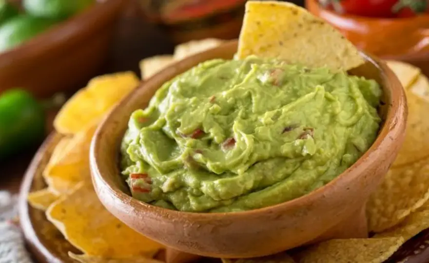 Jak zrobić guacamole? Prosty przepis i sekrety idealnego smaku