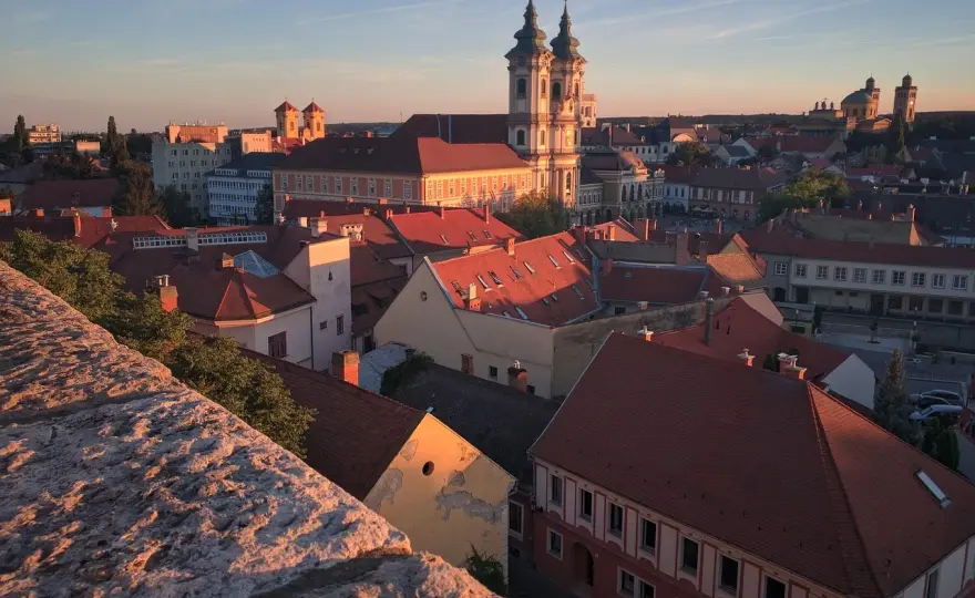 Zamek Eger - Twierdza, która opowiada historię. Przewodnik