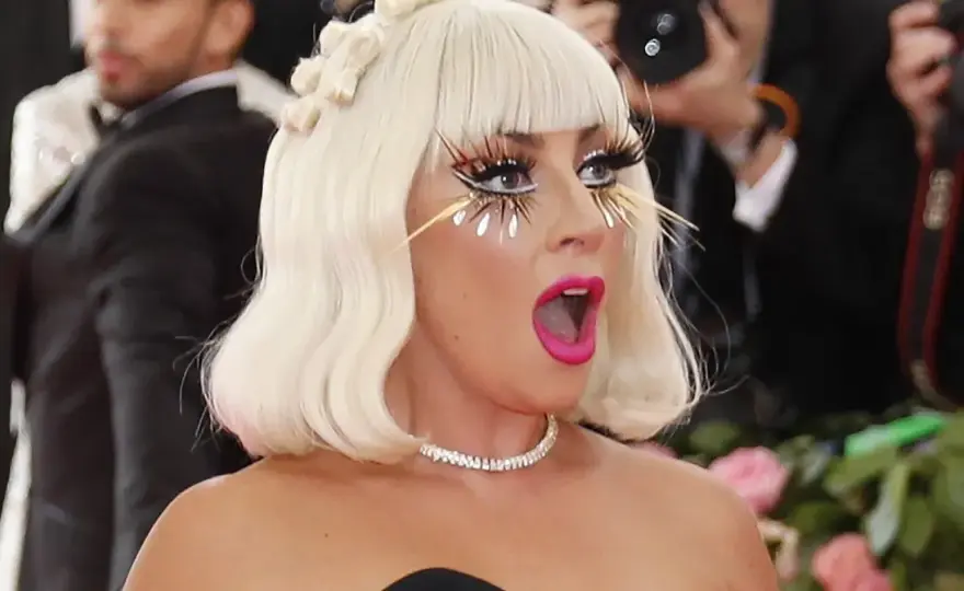 Lady Gaga na Met Gali - Dlaczego jej styl zawsze robi wrażenie?