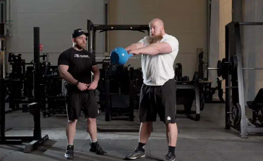 Kettlebell Swing Varje Dag - Fungerar Det? (Svaret)