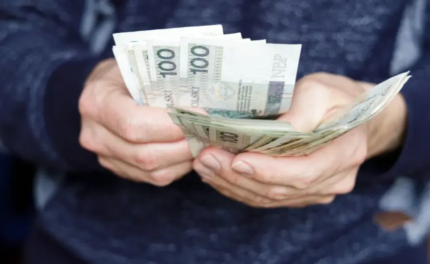 Ile to 650 dolarów? Poznaj aktualną wartość w złotówkach