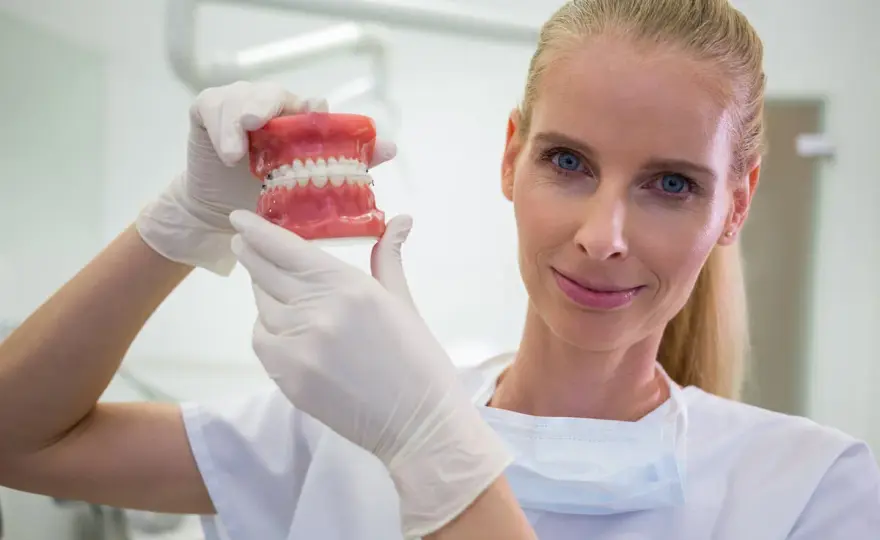 Zarobki dentysty w Polsce - Ile naprawdę zarabia stomatolog?