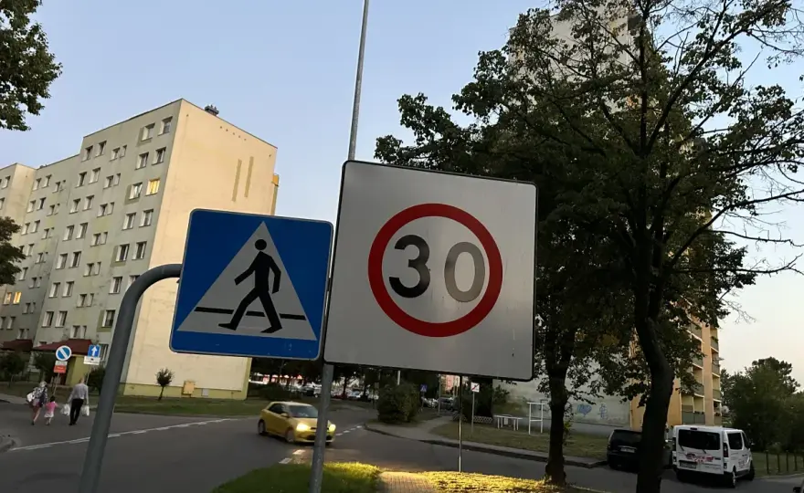 Znak D-43 - co oznacza i jakie limity prędkości obowiązują dalej?