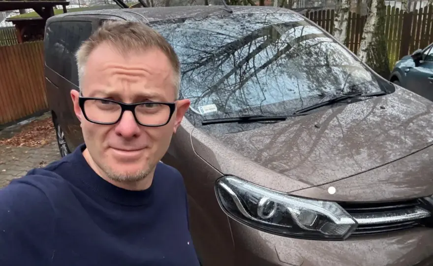 Umowa komisu - jak sprzedać auto czy elektronikę bez ryzyka?