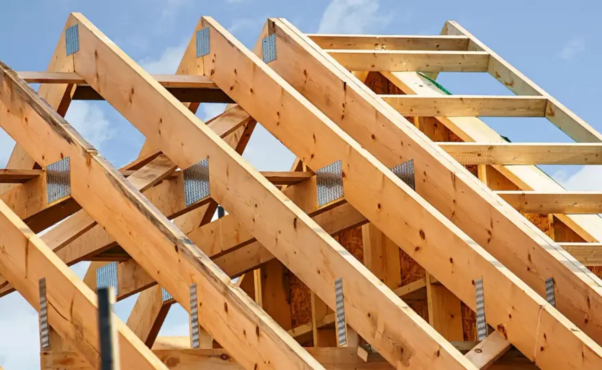 Charpente simple - Guide complet pour un toit solide et durable