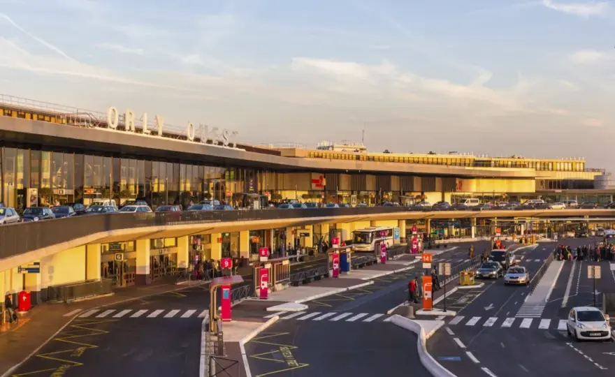 Lotniska w Paryżu - CDG, Orly czy Beauvais? Wybierz mądrze