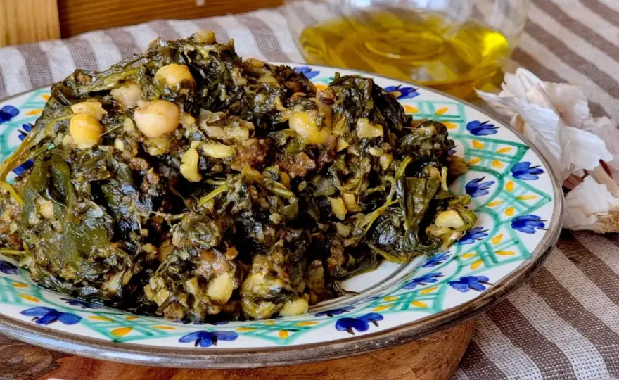 Garbanzos con espinacas, la receta andaluza que siempre funciona
