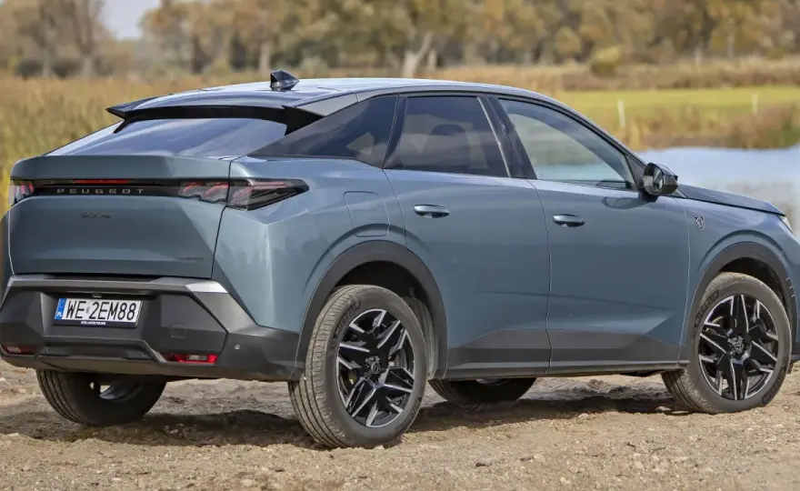 Peugeot 3008 (2026) - Ceny, wersje, napędy. Jak nie przepłacić?
