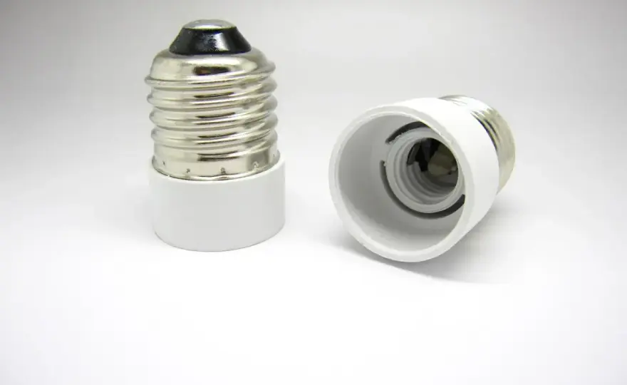 Adaptador E27 a E14 - Elige bien y evita problemas
