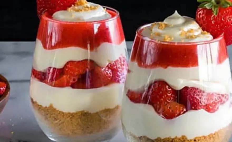 Gâteau aux Fraises Parfait - Recette Facile et Inratable