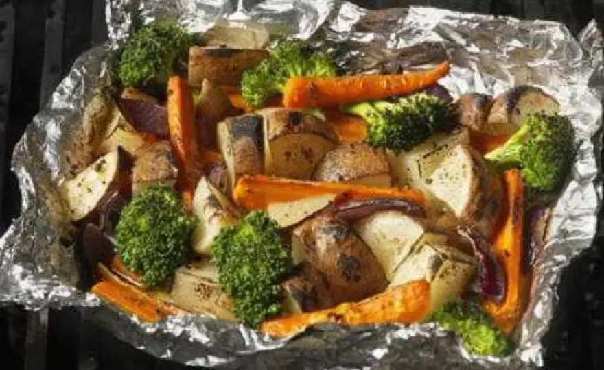 Légumes en papillote au barbecue - Guide pour une cuisson parfaite