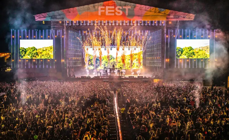 FEST Festival Chorzów - Czy warto jechać? Poradnik!