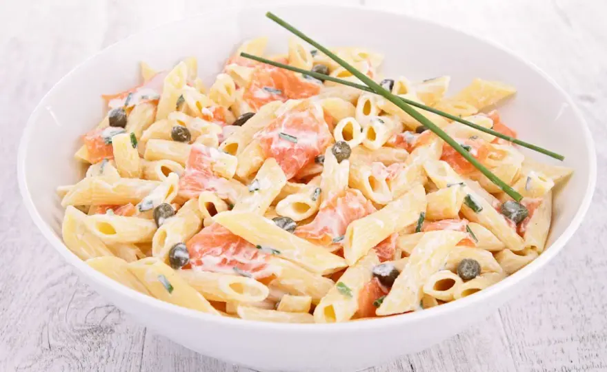 Pâtes au saumon et aux épinards, la recette crémeuse en 25 min