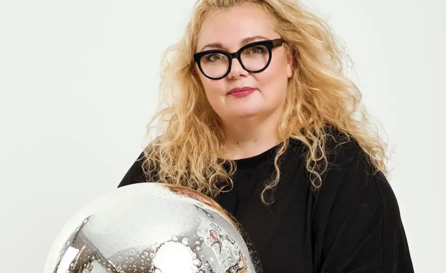 Tajemnicza Aleksandra Kujawska! Kim jest ta utalentowana aktorka?