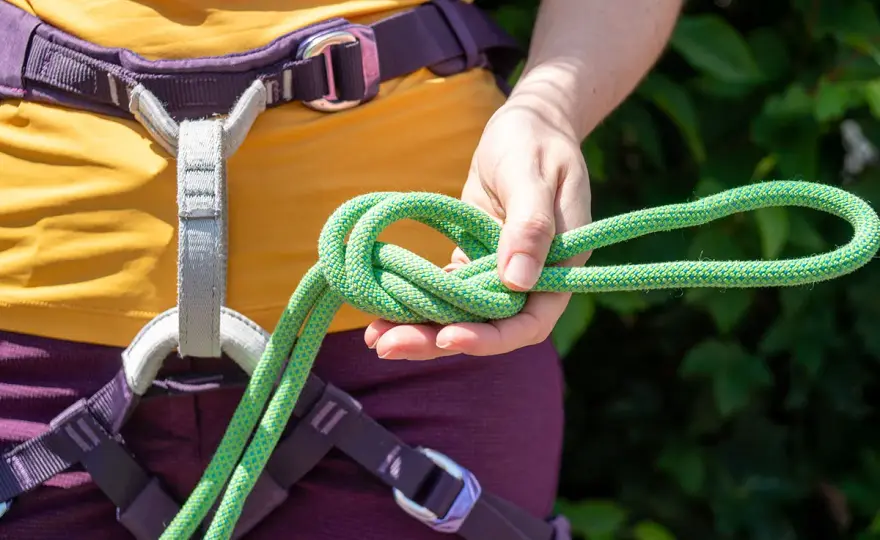 Longe dynamique en escalade - Guide complet pour grimper en sécurité