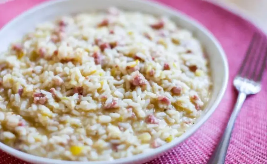 Risotto de salchicha italiana - Cremoso y perfecto