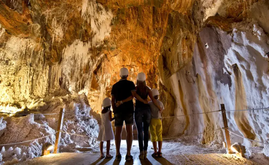 Minas de sal en España - ¿Cuál visitar y cómo elegir?