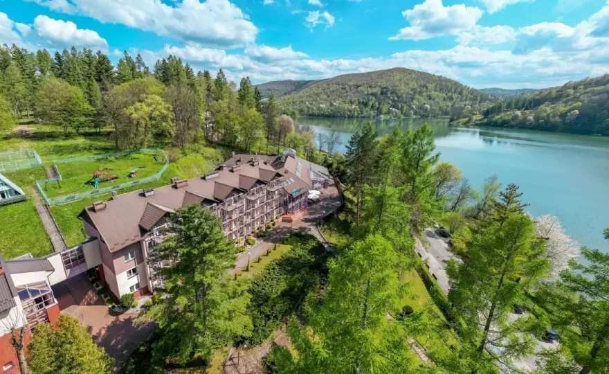 Bieszczady - Hotel z basenem? Wybierz mądrze i nie przepłacaj!