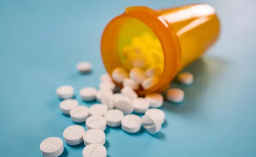 Leki immunosupresyjne - jak bezpiecznie żyć z obniżoną odpornością?