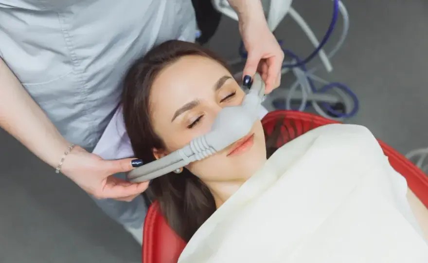 Czy wizyta u dentysty boli? Nowoczesne metody znieczulenia bez bólu
