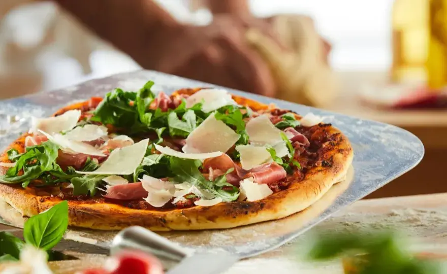 Najlepsze dodatki do pizzy wegetariańskiej, które zaskoczą smakoszy