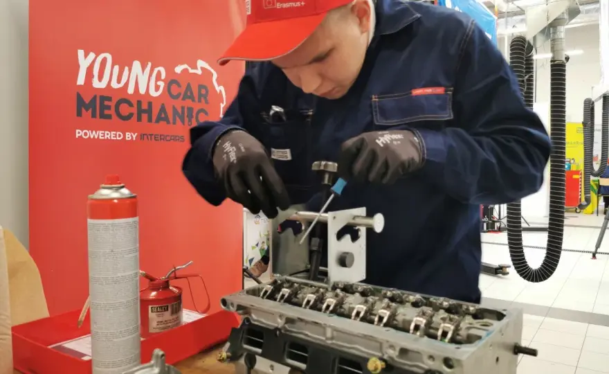 Auto Challenge gdzie ma warsztat? Odkryj lokalizację Macieka w Niemczech