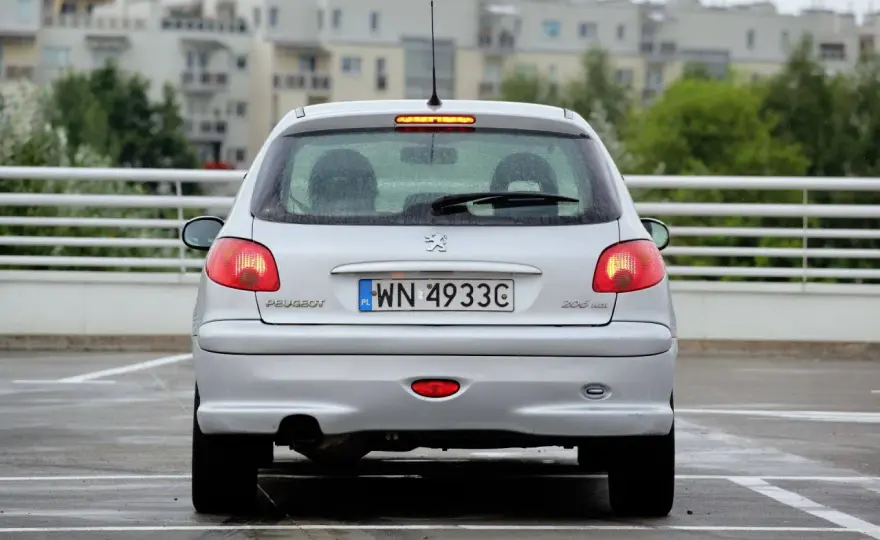 Peugeot 206 jaki silnik wybrać, aby uniknąć problemów i kosztów