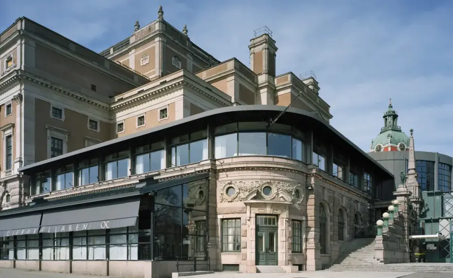 Scenkonstmuseet och Stora Bageriet - pausen som håller ihop besöket