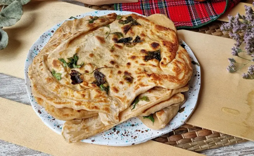 Pan plano con yogur - Receta fácil y tierna para tu mesa