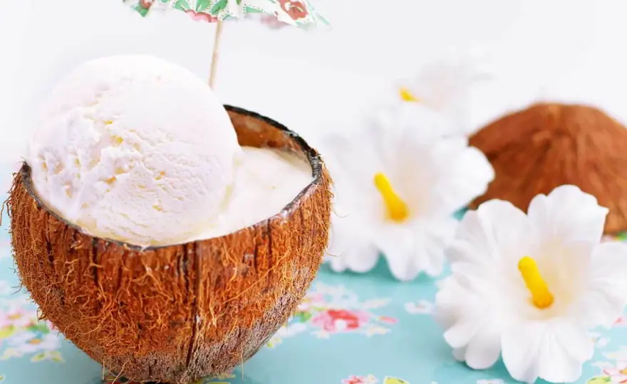 Helado de coco casero cremoso sin heladera - receta y trucos