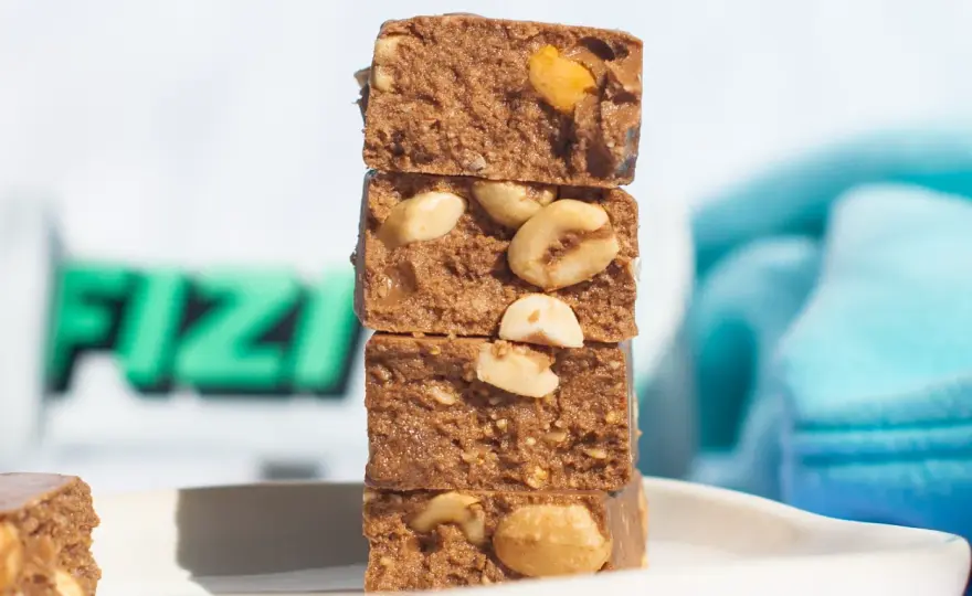 Baton proteinowy przed czy po treningu – co wybrać dla lepszej regeneracji?